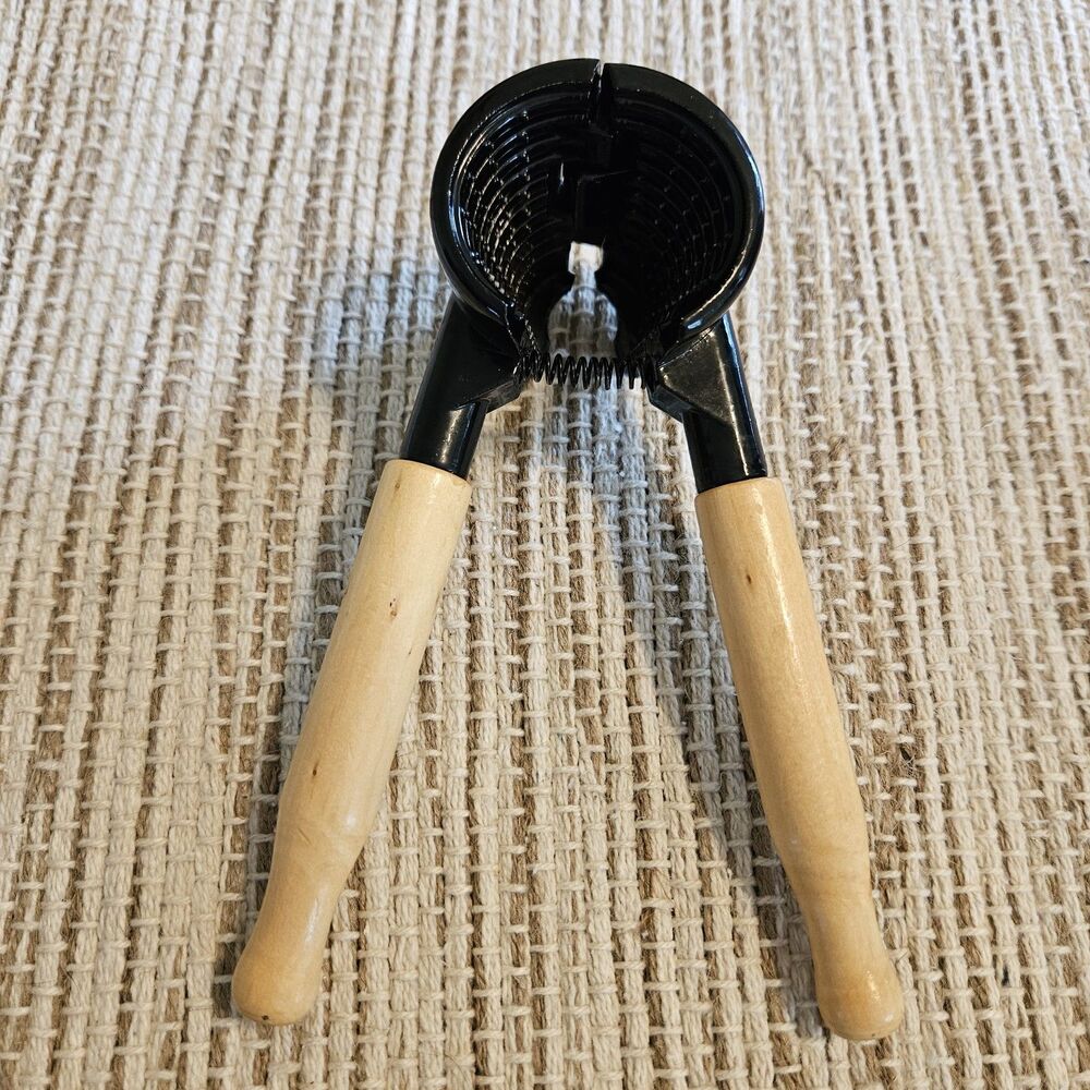 Handheld Pecan Walnut Nutcracker With Wood Handle
